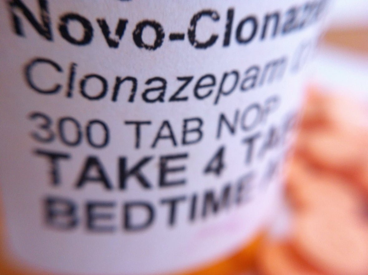 healthmatters-benzo-20130729 Pill bottle