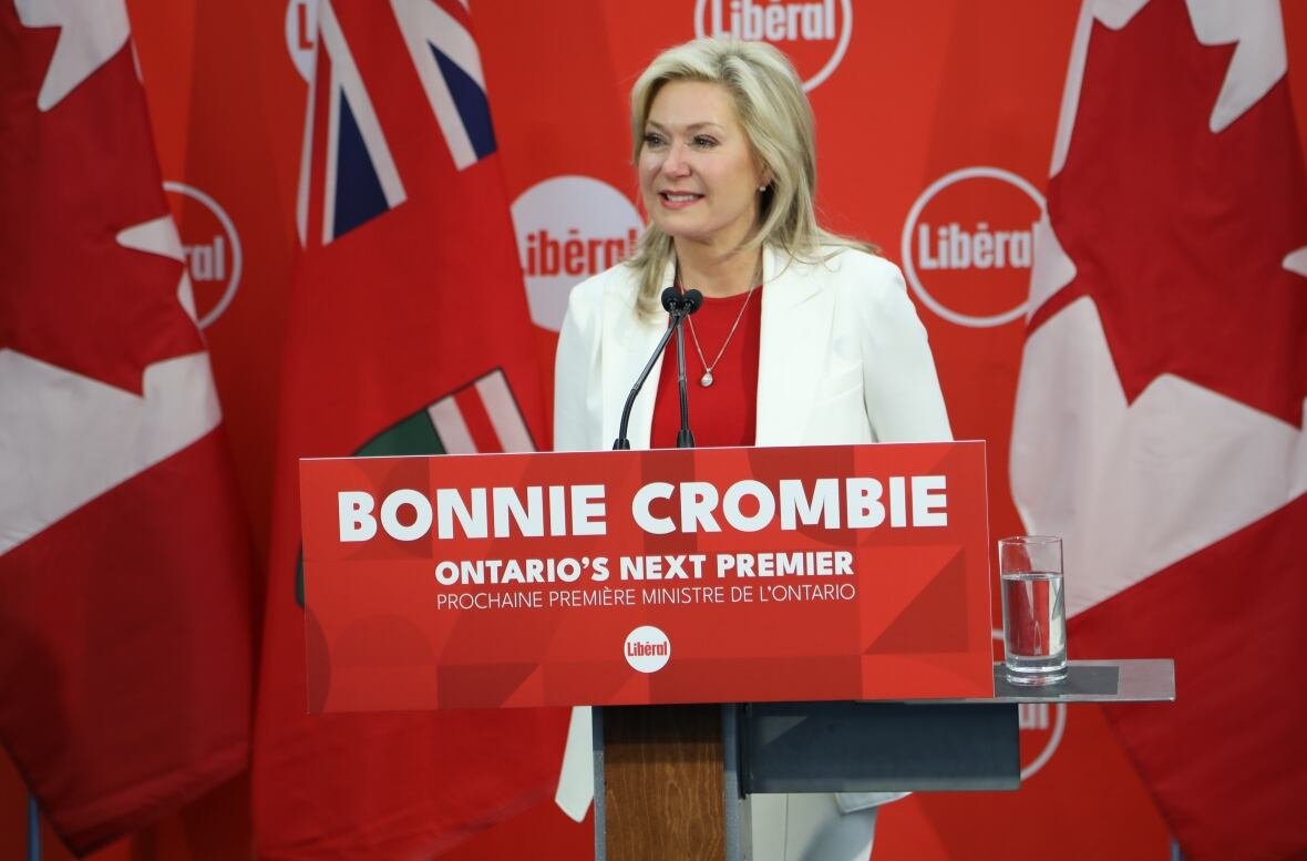 bonnie-crombie Photo of Bonnie Crombie