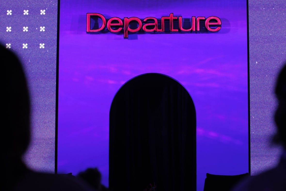 brian-adams-departure-1 photo of Departure sign