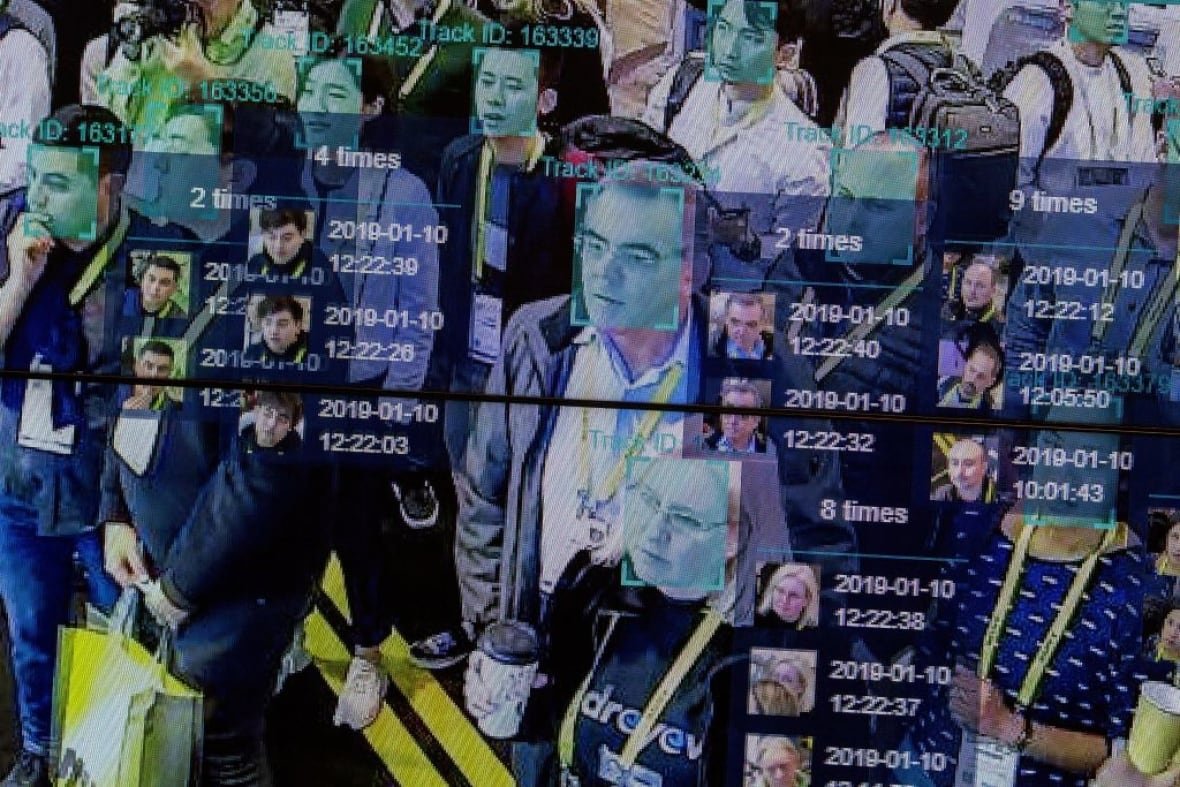 1080200064 An image using facial recognition of a dense crowd.