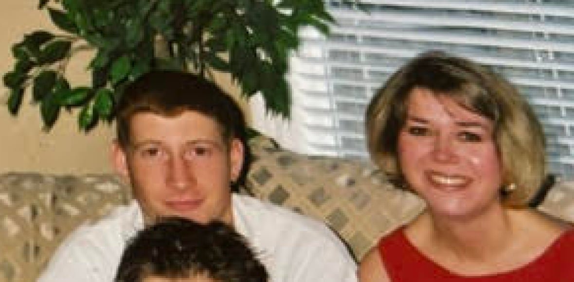 shawn-richards-1 Shawn Richards and his mother Cyndie Richards, in a family photo.